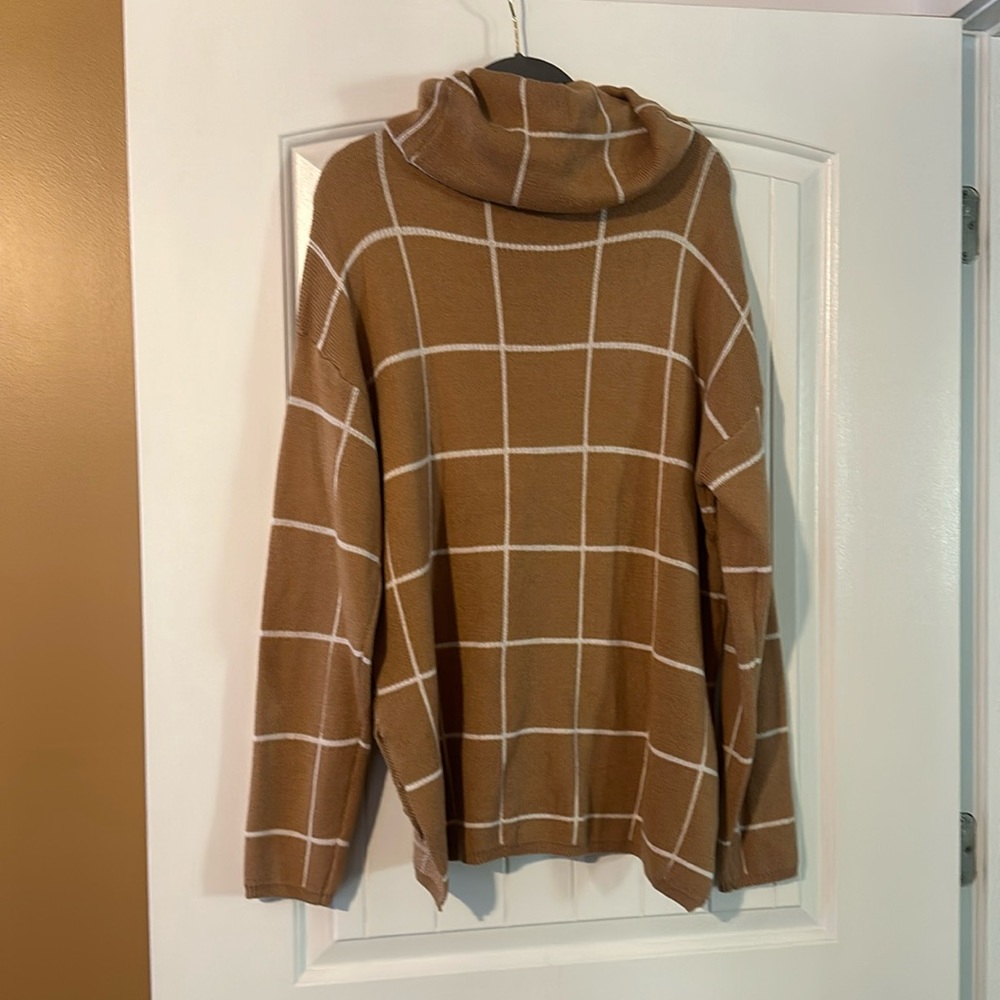 Xl cowl neck sweatet